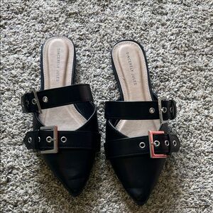 SINCERELY JULES BLACK ADJUSTABLE BUCKLE MULE FLAT SIZE 8